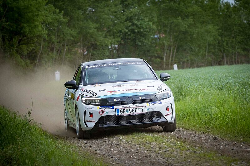 ELE Rally: Spannende Nachtschichten im ADAC Opel Electric Rally Cup