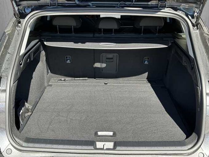 Kia K4 SW 1.6 T-GDI Silver //Navi/LED/Sitzheizung /Keyless