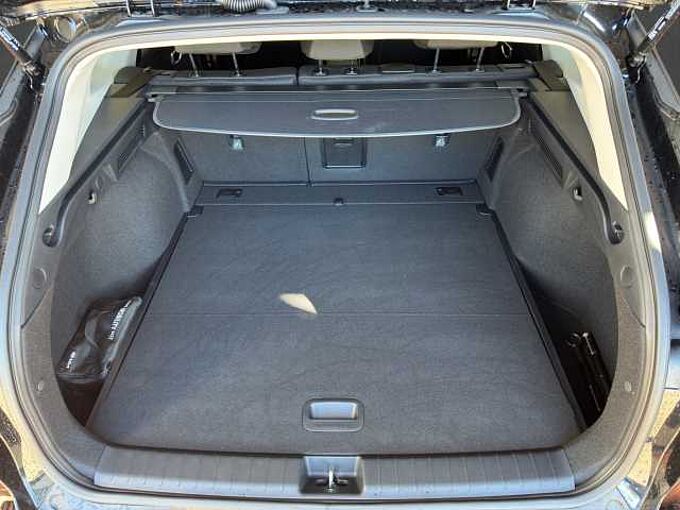Kia K4 SW 1.6 T-GDI Silver //Navi/LED/Sitzheizung /Keyless