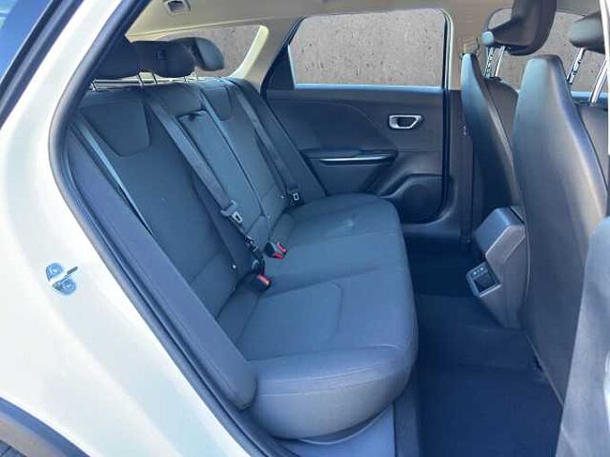 Kia K4 SW 1.6 T-GDI Silver //Navi/LED/Sitzheizung /Keyless