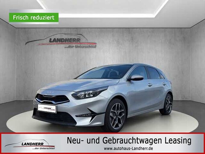 Kia Ceed 1.5 Gold // Kamera/Keyless/Teilleder