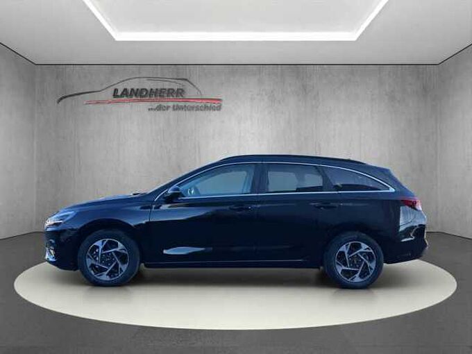 Hyundai i30 1.5 Family Rückfahrkamera/Lenkradheizung