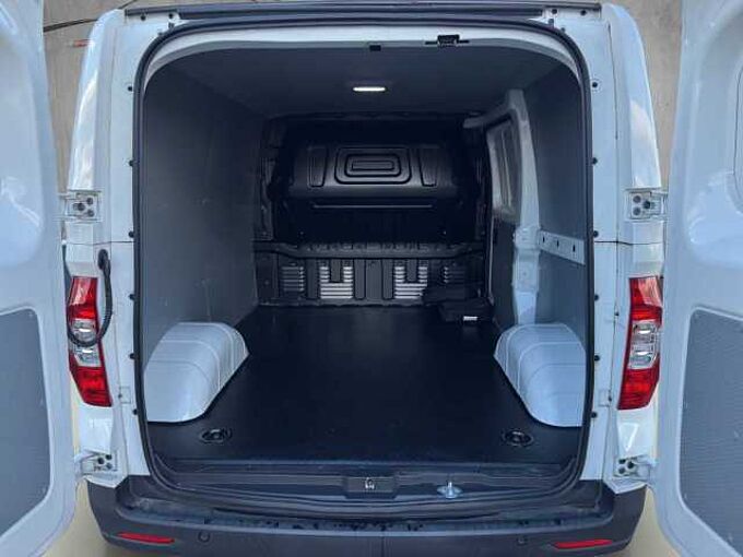 MAXUS eDeliver 3 L1H1 3Phasig Rückfahrkamera/Sitzheizung