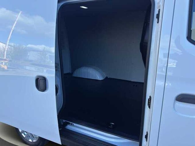 MAXUS eDeliver 3 L1H1 3Phasig Kamera/Navi