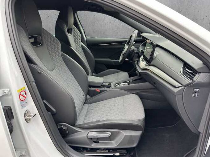 SKODA Octavia Combi Sportline 5.J Garantie/ LED/Teilleder