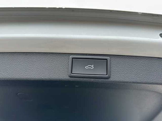 SKODA Octavia Combi Sportline 5.J Garantie/ LED/Teilleder