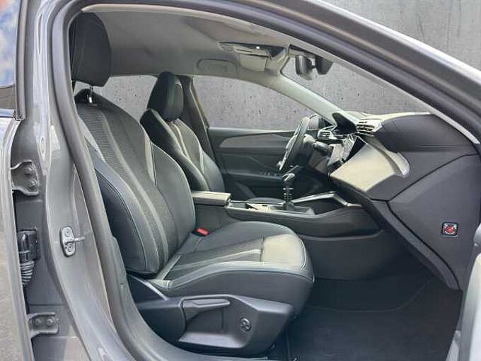 Peugeot 308 Allure Pure Tech Teilleder Navi/Kamera/SHZ