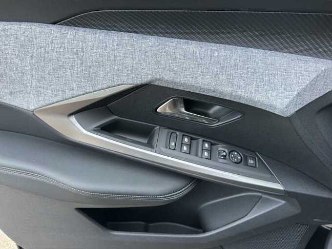 Peugeot 5008 Allure Rückfahrkamera/Teilleder