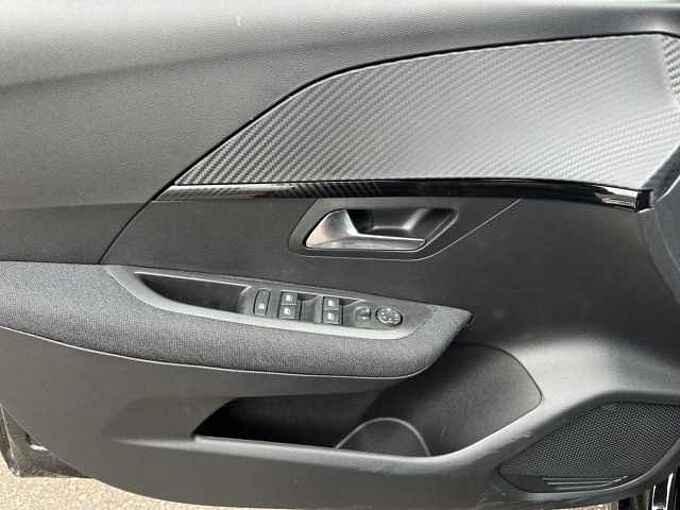 Peugeot 208 Style // LED/PDC/Spurhalteassistent 