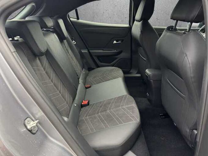 Opel Mokka E Ultimate SHZ/LHZ/PDC vorne und hinten