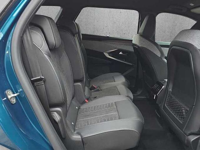 Peugeot 5008 Hybrid GT //Navi/4x Sitzheizung /LED