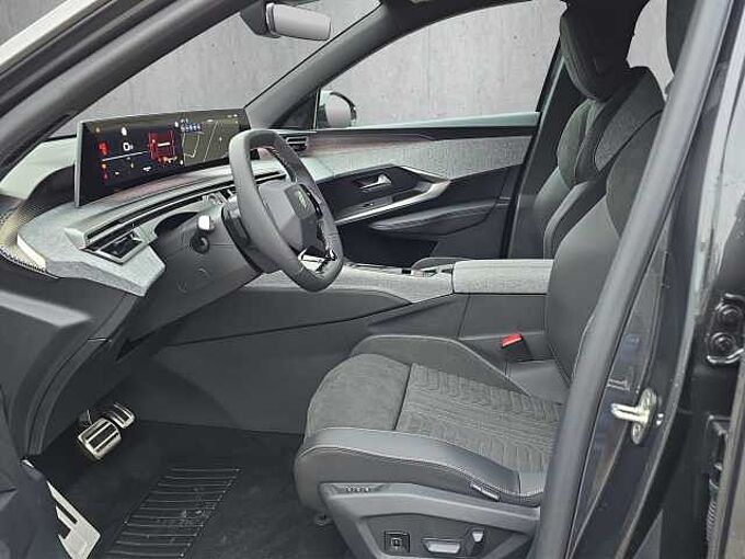 Peugeot 5008 Hybrid GT //Navi/4x Sitzheizung /LED