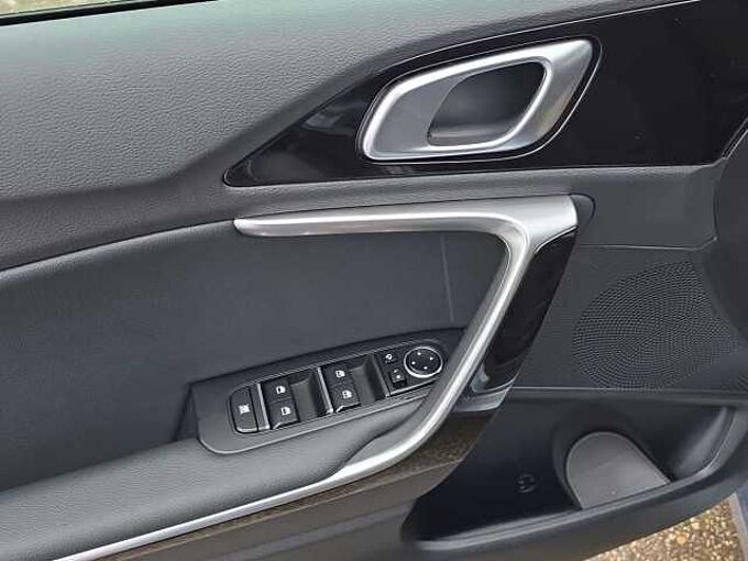 Kia Ceed 1.5 T-GDI Gold // Kamera/Sitzheizung /Navi