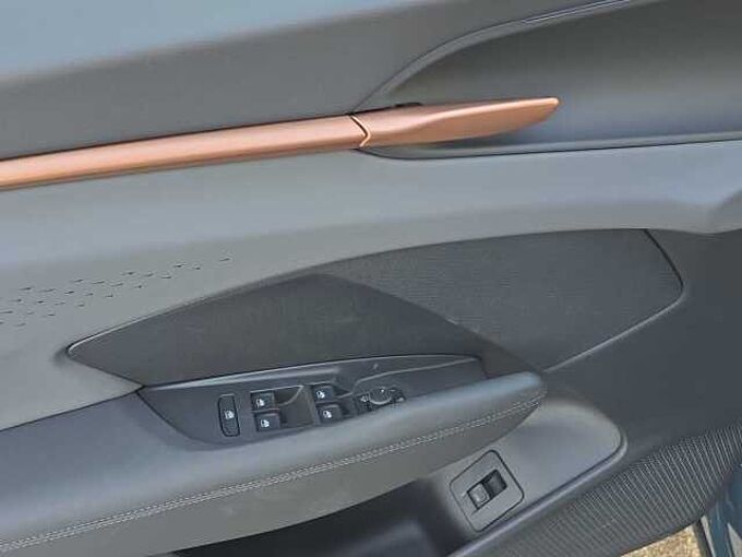 CUPRA Terramar 2.0 TSI VZ //360°/Winterpaket/ Matrix LED