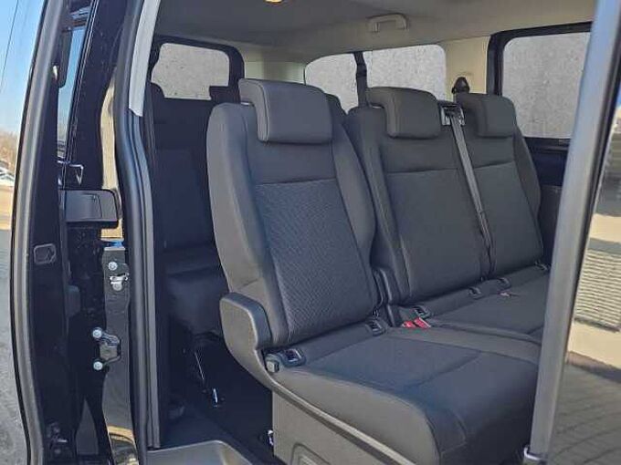 Opel Vivaro Kombi Lang //9-Sitzer/ Navi /Einparkhilfe