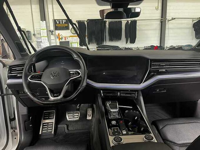 Volkswagen Touareg R-Line *AHK*Virtual*Luft*Pano*Head-UP*Sitzk&uuml;hl.*