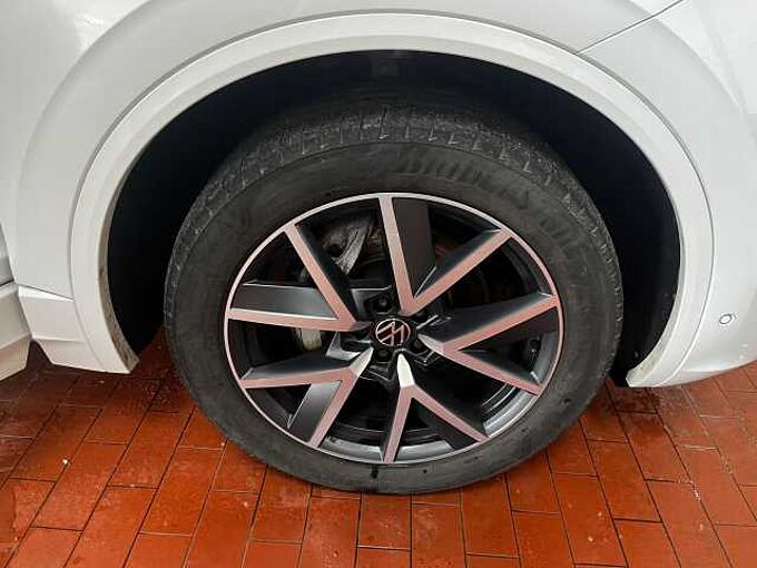 Volkswagen Touareg R-Line *AHK*Virtual*Luft*Pano*Head-UP*Sitzk&uuml;hl.*