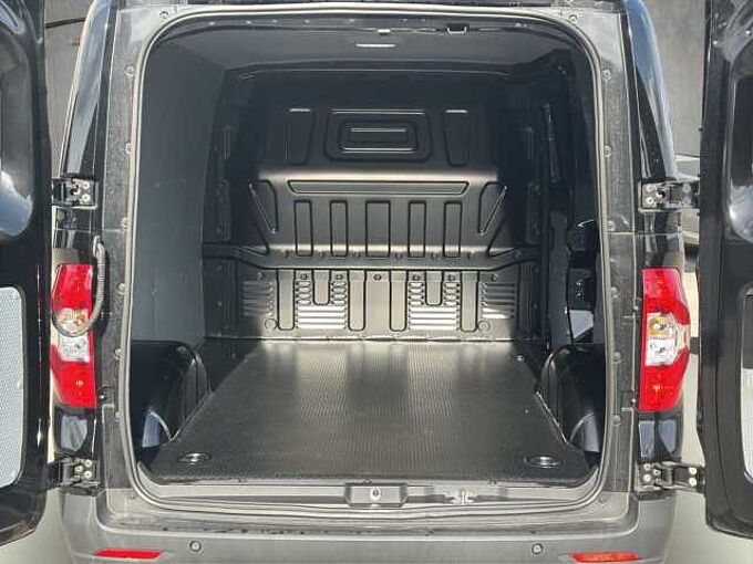 MAXUS eDeliver 3 L1H1 3Phasig R&uuml;ckfahrkamera/Sitzheizung