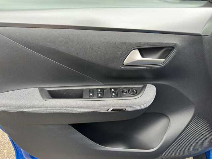 Opel Frontera 1.2 Hybrid GS //7-Sitze / Navi / Kamera /Einparkhilfe