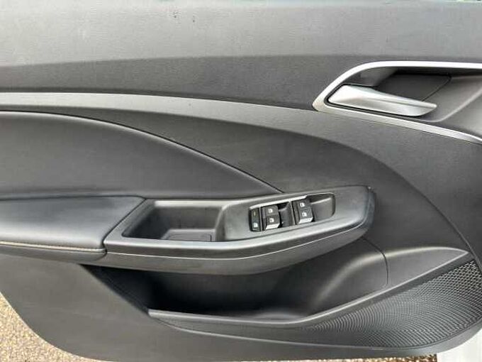 MG 3 Hybrid Luxury //Navi/LED/Sitzheizung /360°