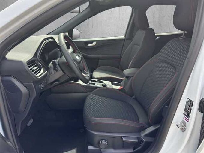 Ford Kuga ST-Line // 5 J. Garantie /AHK/Winterpaket