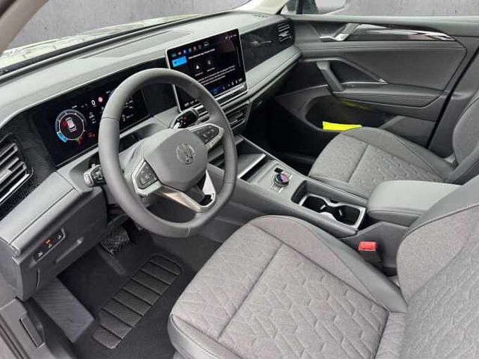 Volkswagen Tiguan 2.0 TDI Life //Pano/AHK/LED/Winterpaket /elektr. Heckklappe