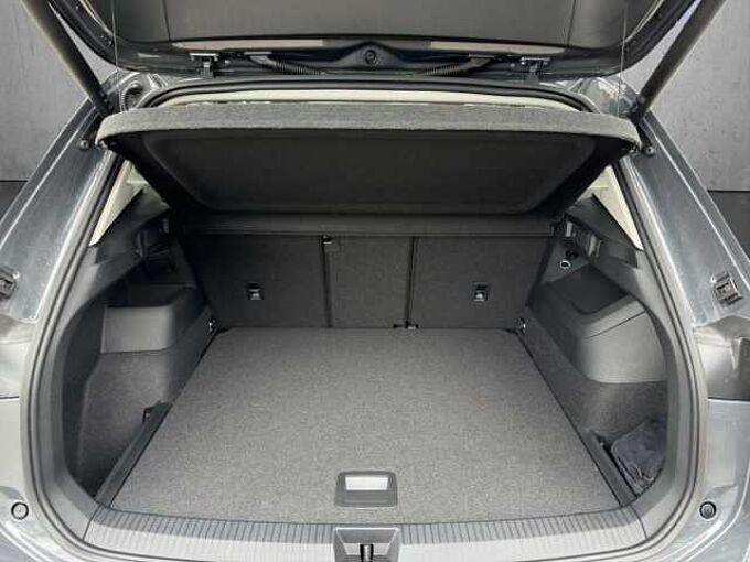 Volkswagen Tiguan 2.0 TDI Life //Pano/AHK/LED/Winterpaket /elektr. Heckklappe