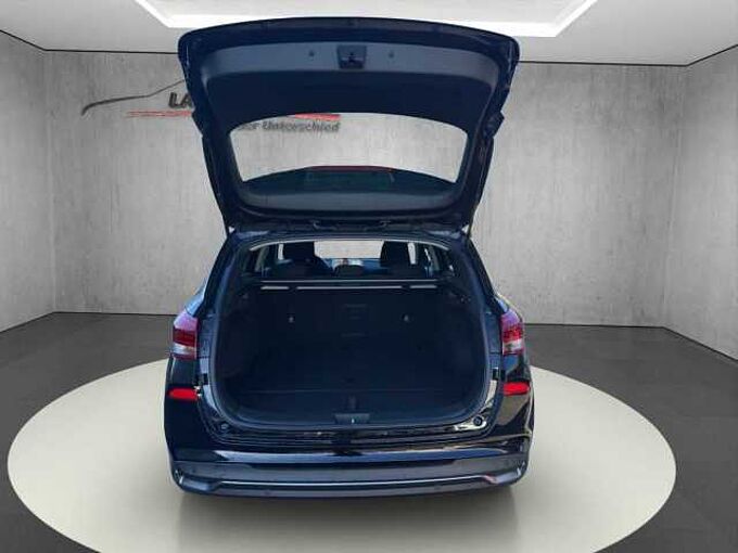 Hyundai i30 1.5 Family 5.J. Garantie/Lenkradheizung