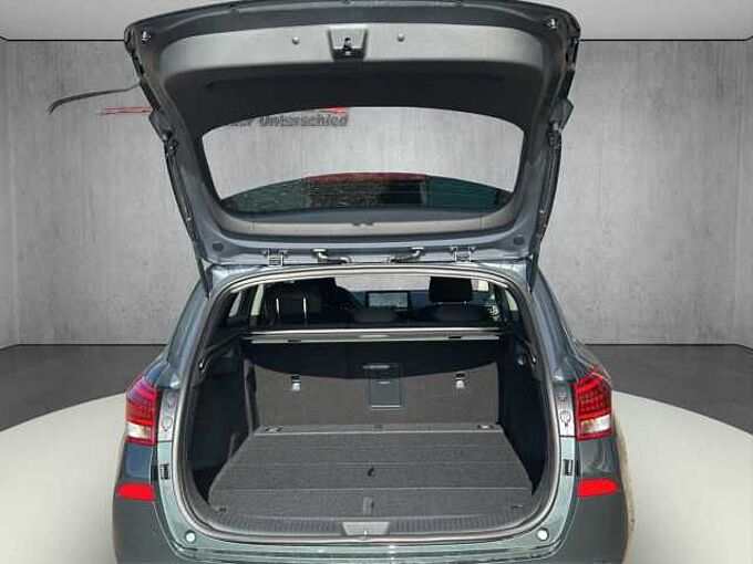 Hyundai i30 Kombi Family 1.5 T-GDI 5.J Garantie/ Navi/ SHZ