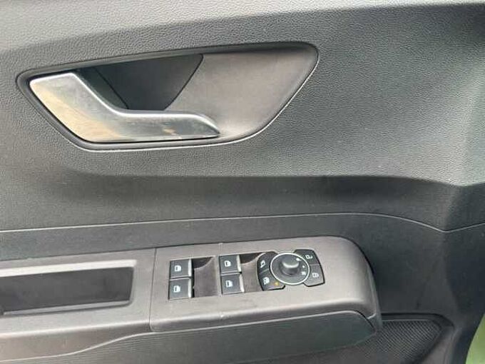 Ford Tourneo Courier 1.0 EcoBoost Active // Navi /Kamera/PDC