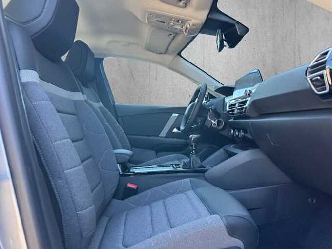 Citroen C4 1.2 Plus Teilleder/Navi/LED