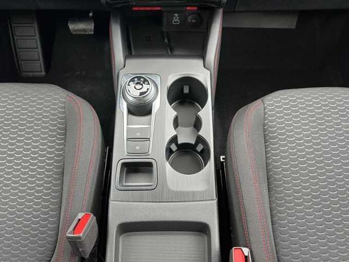 Ford Kuga ST-Line // 5 J. Garantie /AHK/Winterpaket