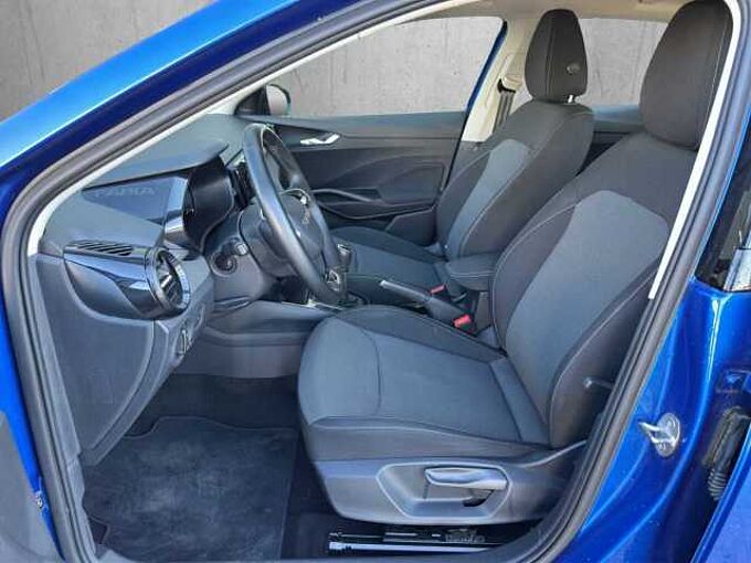 SKODA Fabia 1.0 Young Edition //LED/Sitzheizung /Kamera
