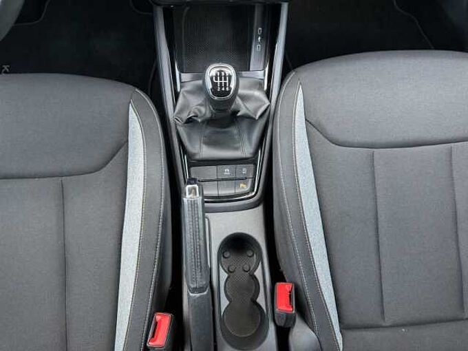 SKODA Kamiq 1.0 TSI Black Doc // LED/Sitzheizung /Kamera