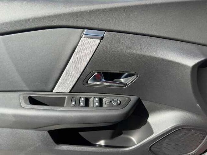 Citroen C4 1.2 Plus Teilleder/Navi/Kamera
