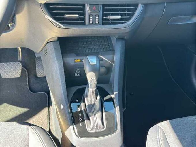 Ford Tourneo Courier Active /SHZ/Kamera/Navi /PDC