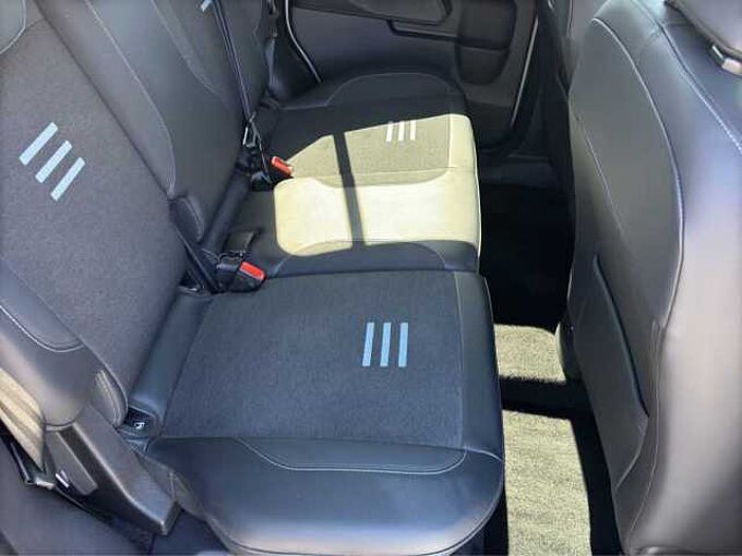 Ford Tourneo Courier Active /SHZ/Kamera/Navi /PDC