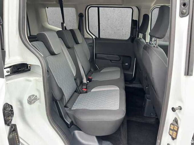 Ford Tourneo Courier 1.0 EcoBoost Titanium // Alu/Kamera