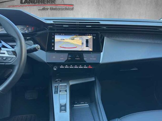 Peugeot 408 1.2 PureTech 130 Allure //Kamera/Winterpaket 