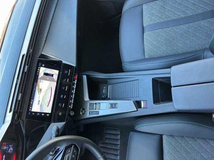 Peugeot 408 1.2 PureTech 130 Allure //Kamera/Winterpaket 