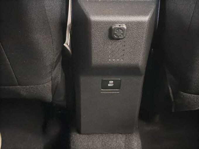 Dacia Sandero Tce 100 Expression //LED/PDC/Sitzheizung 