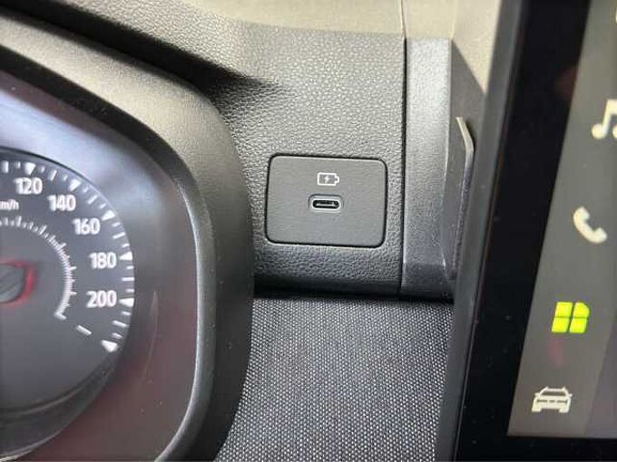 Dacia Sandero Tce 100 Expression //LED/PDC/Sitzheizung 