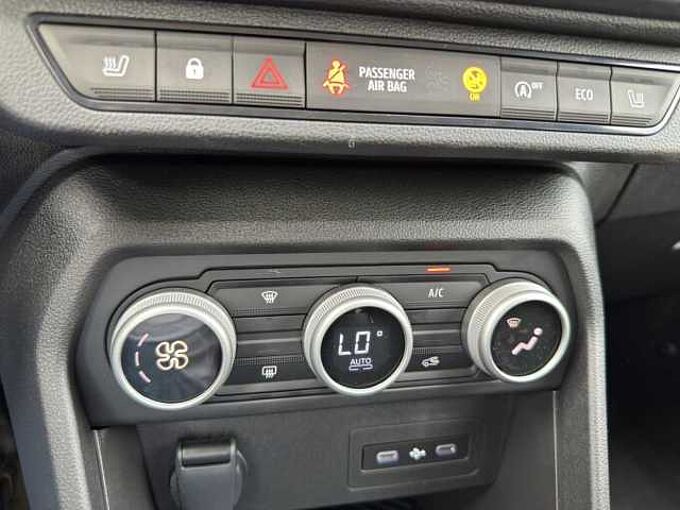 Dacia Sandero Tce 100 Expression //LED/PDC/Sitzheizung