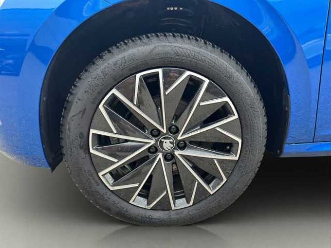 SKODA Kamiq 1.0 TSI Black Doc // LED/Sitzheizung /Kamera