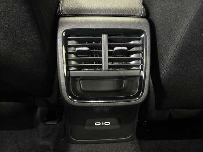 SKODA Octavia 1.5 TSI Essence //LED/Einparkhilfe/Sitzheizung