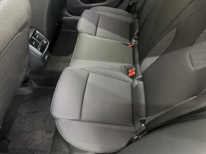 SKODA Octavia 1.5 TSI Essence //LED/Einparkhilfe/Sitzheizung