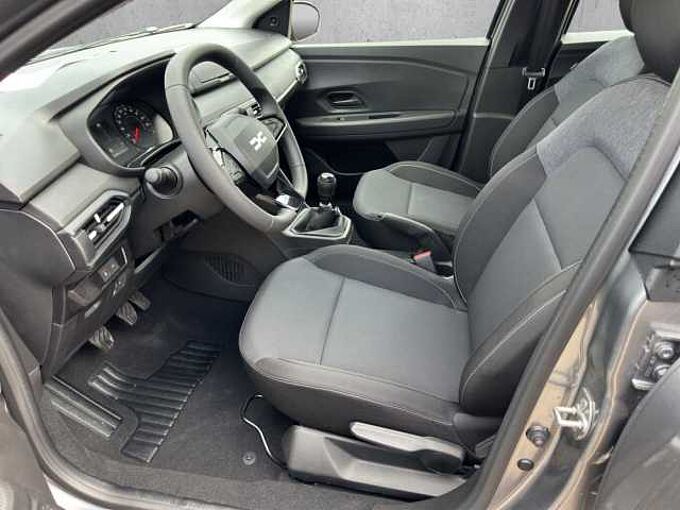 Dacia Jogger Eco-G 120 Essential //Klima/PDC/7 Sitzer 