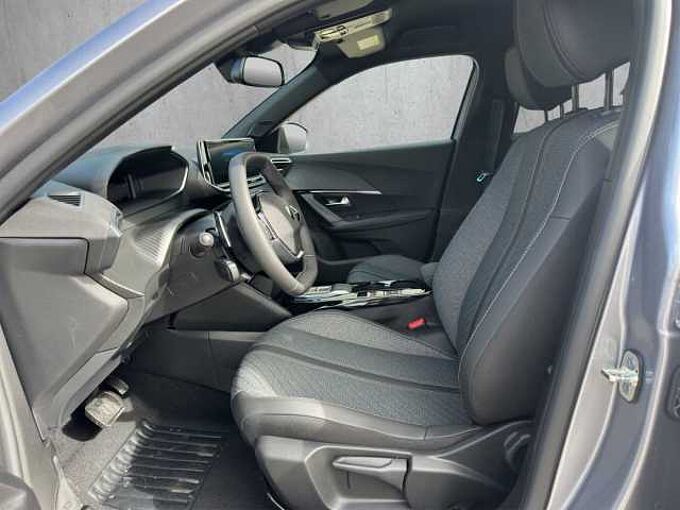 Peugeot 2008 Allure // ACC/Kamera 360&deg;/LED/SHZ