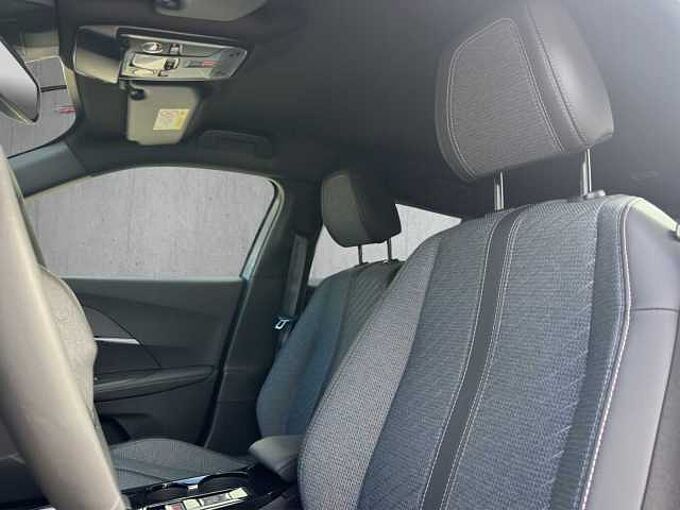 Peugeot 2008 Allure // ACC/Kamera 360&deg;/LED/SHZ