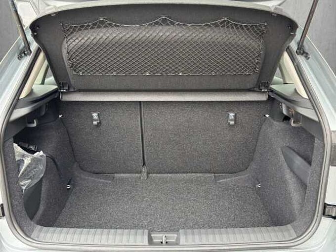 SKODA Kamiq 1.0 TSI Selection //Einparkhilfe/Sitzheizung/ LED
